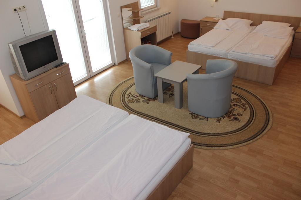 Rooms Zebax SJJ Eksteriør billede