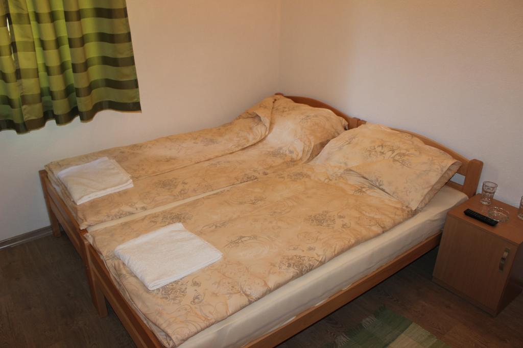 Rooms Zebax SJJ Eksteriør billede