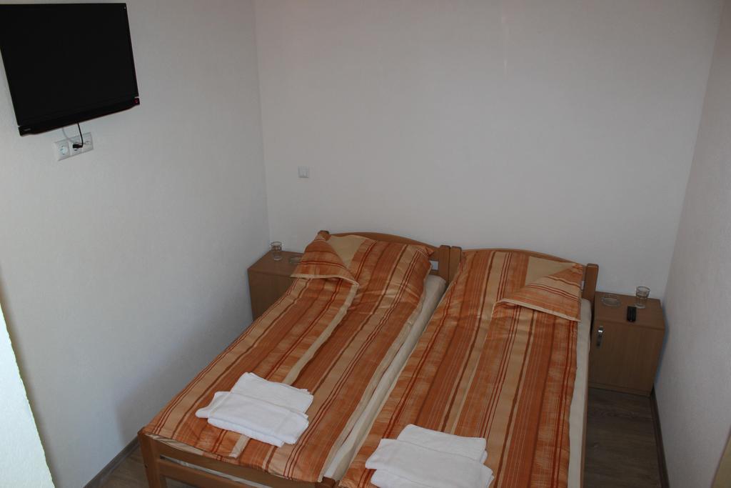 Rooms Zebax SJJ Eksteriør billede
