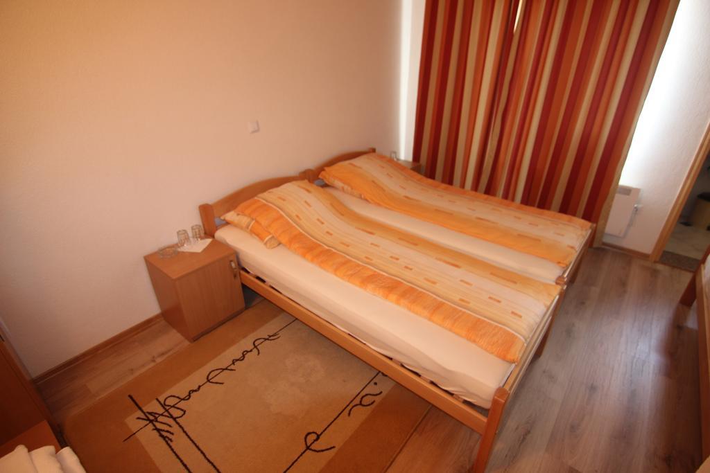 Rooms Zebax SJJ Eksteriør billede