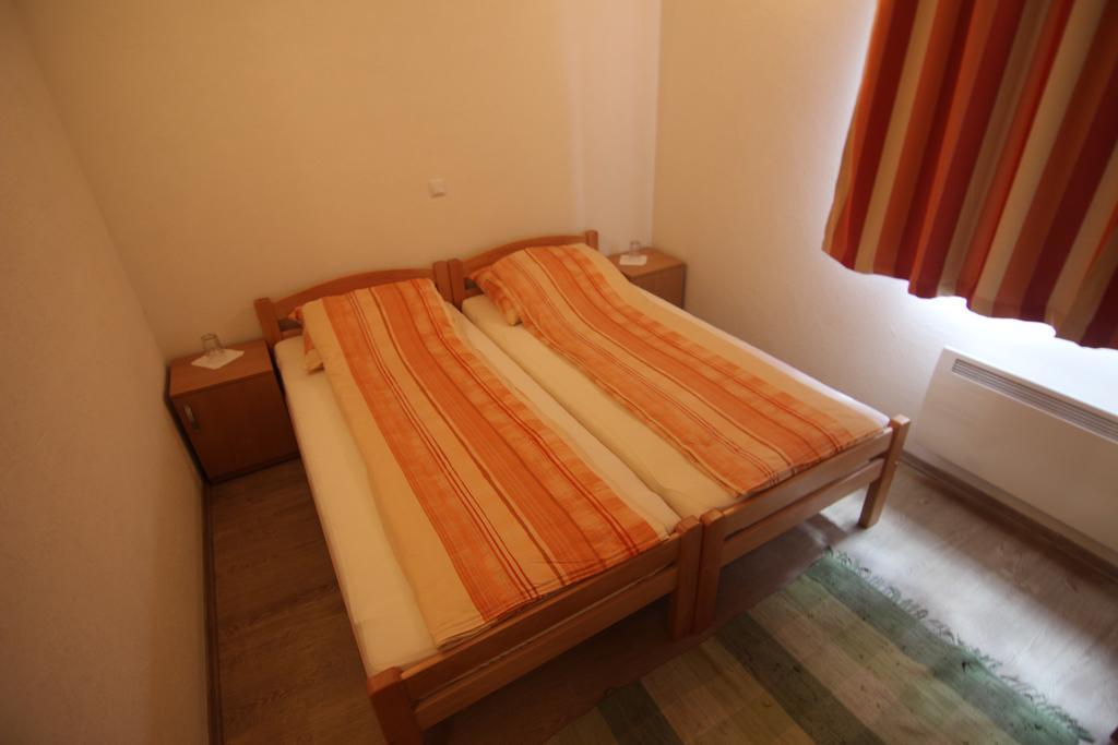Rooms Zebax SJJ Eksteriør billede